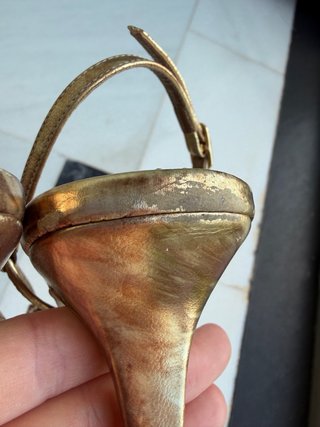 Zapatos de tacón Lodi dorados
