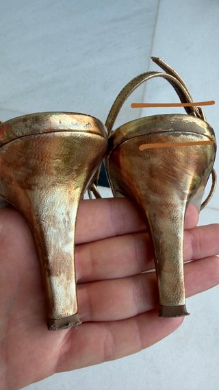Zapatos de tacón Lodi dorados