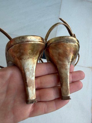Zapatos de tacón Lodi dorados