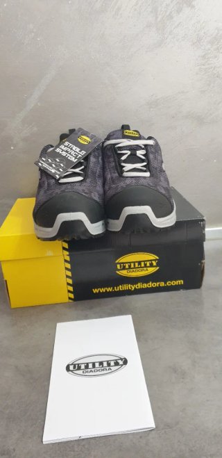 Scarpe da lavoro antinfortunistiche DIADORA n 48