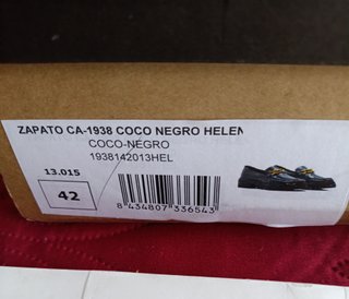 Mocasines Hélène Rouge Piel Negro Cadena Dorada