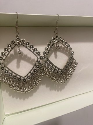 Pendientes pakistaníes plateados