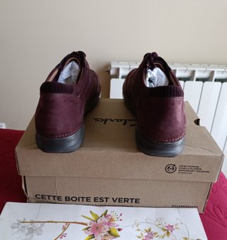 Zapatillas Clarks Cuero Burdeos Talla 42 de 120€