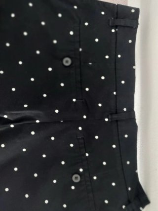 Pantalón corto lunares