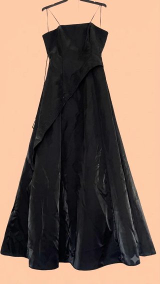 Vestido de fiesta negro elegante