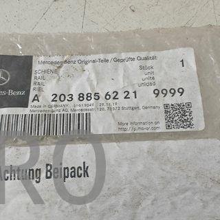 MOLDURA PARACHOQUE DELANTERO DERECHO MERCEDES