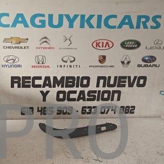 MOLDURA PARACHOQUE DELANTERO DERECHO MERCEDES