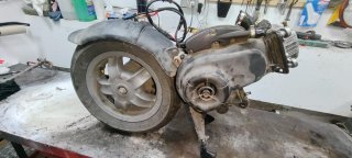 Motor Piaggio Zip 4 tiempos carburación