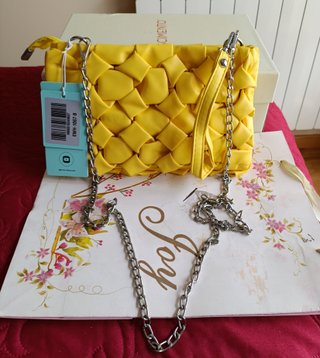 Bolso Emily Westwood Amarillo Trenzado