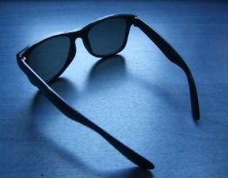 GAFAS DE SOL NEGRAS UV400