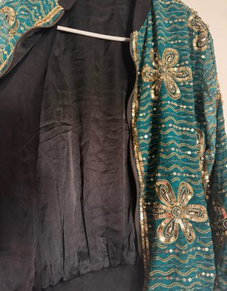 Chaqueta bomber joya artesanal bordada India
