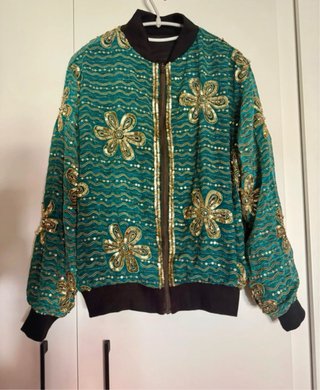 Chaqueta bomber joya artesanal bordada India