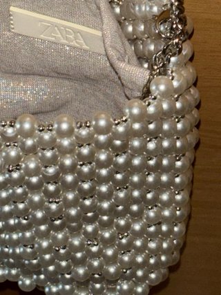 Bolso Zara perlas blanco y plateado