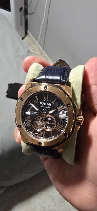 Correa Bulova Marine Star Oro y Gris