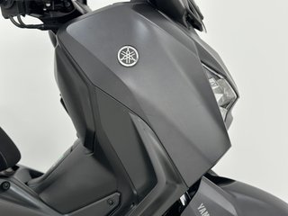 YAMAHA XMAX 300
