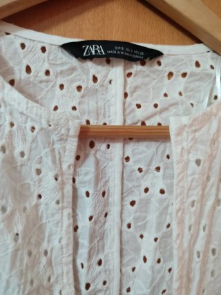Chaqueta Zara calada verano blanca