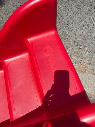 Escalera Wesco Roja negociable