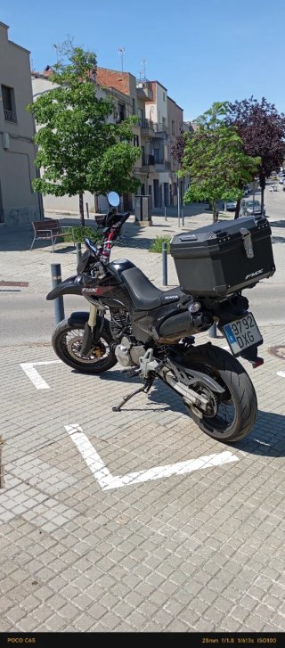 Honda FMX 650 Supermotard Negra