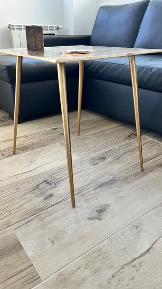 Mesa auxiliar dorada Zara Home