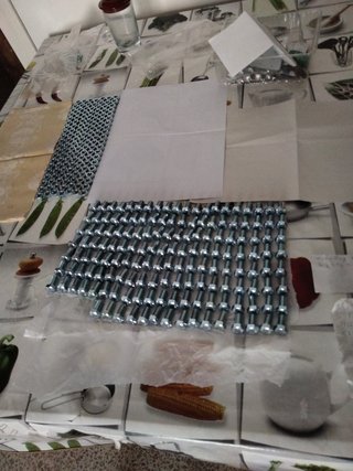 Lote de tornillos y tuercas