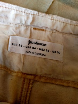 Falda Beige de Stradivarius