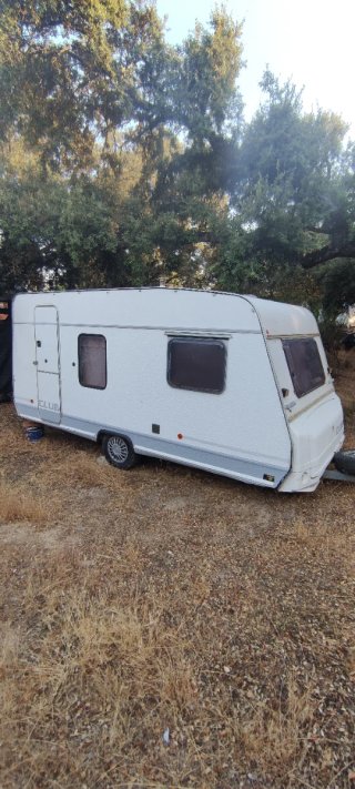 Caravana con documentación