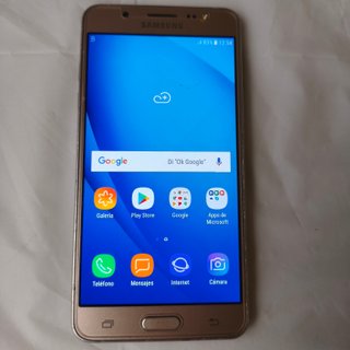 Samsung Galaxy J5 2016 beige