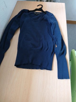Jersey Bershka azul talla M