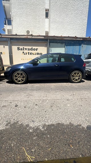 Volkswagen Golf7(DESPIECE)se puede vender entero.