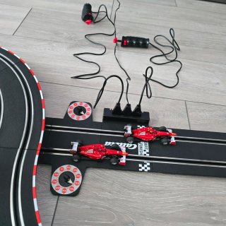 Scalextric Carrera Go!!! Ferrari F1