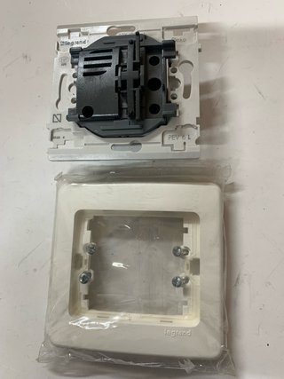 Mecanismo Legrand PEV 6 L