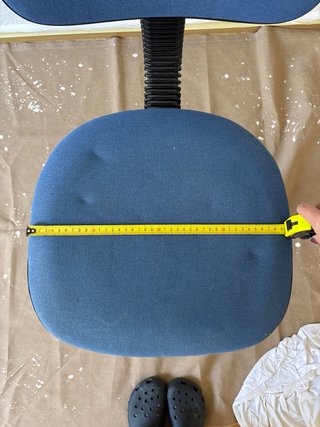 Silla de oficina con ruedas azul