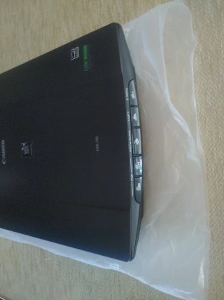 Canon CanoScan Lide 210 Scanner Piano