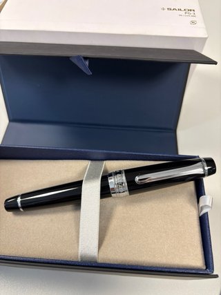 Pluma Sailor King Of Pens Negra RT