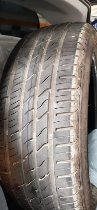 2 Neumáticos Traseros Coche