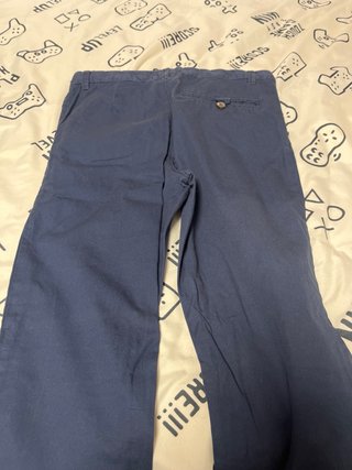 Pantalón chino azul