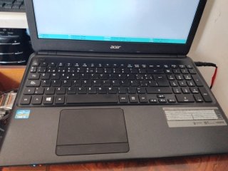 Portátil Acer i3 3217U 1.80GHz