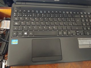 Portátil Acer i3 3217U 1.80GHz