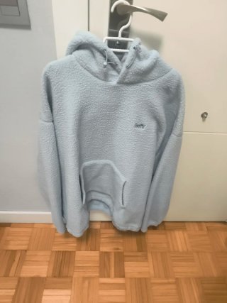 Forro polar Levi's azul bebé sin estrenar