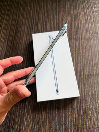 IPHONE AIR
