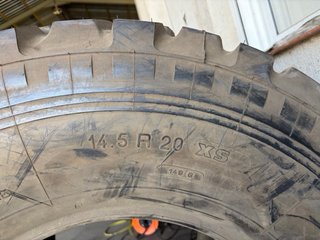 2 Neumáticos Michelin 14.5R20 XS Nuevos