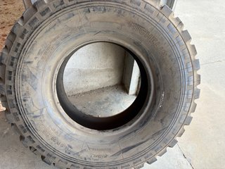 2 Neumáticos Michelin 14.5R20 XS Nuevos