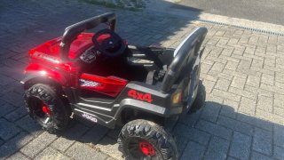 Auto 4x4 per bambini con telecomando