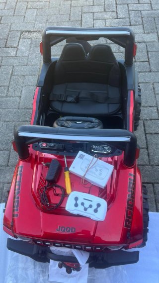 Auto 4x4 per bambini con telecomando