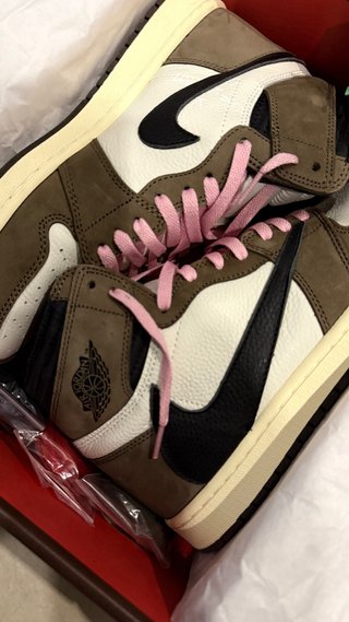 Jordan Travis Scott Marrone Bianco