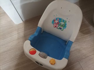 Asiento de baño para bebé azul y blanco