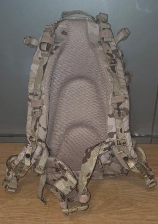 Mochila Altus 50L Pixelada Árida Modelo Nuevo