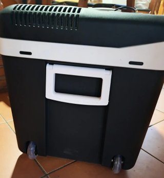 Nevera Portátil eléctrica 45L TZS First Austria