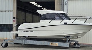Embarcación Pegazus 790 Cabinada F