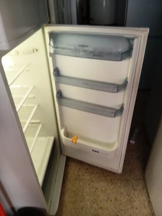 Frigorífico blanco 2 puertas